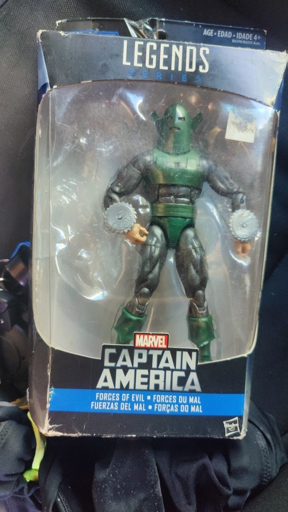 Marvel Legends Captain America Open Box