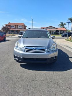 2011 SUBARU OUTBACK