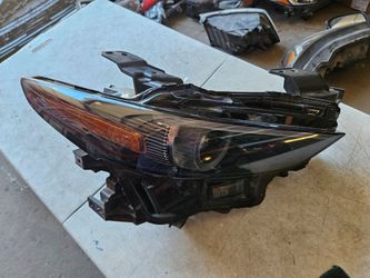 Mazda 3 right Headlight lid oem