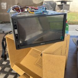 Car Radio Head unit Savv Stereo 