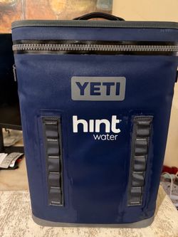 YETI Hopper Backpack Soft Cooler Navy Blue