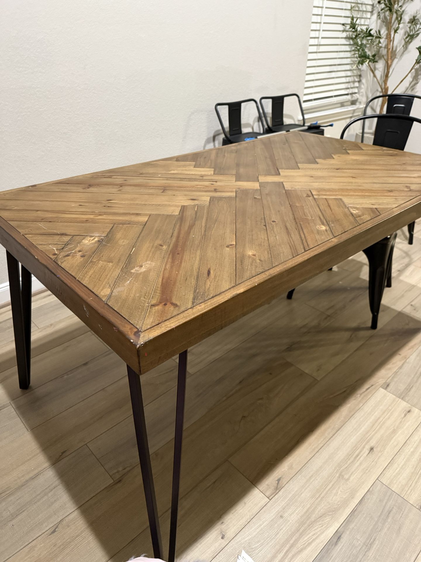 Wood Table With Matching Chairs And Bar Stools