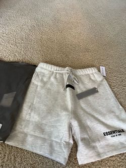 Essentials shorts light oatmeal size small
