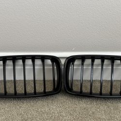 FS: BMW F32/33 OEM Gloss Black Kidney Grills