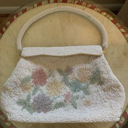 Vintage white floral beaded handbag, 10"x 7", satin lined, Gold Magnetic Closure