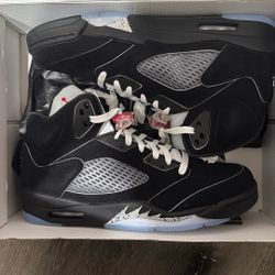 METALLIC JORDAN 5’s