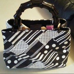 NEW * BLACK & WHITE * HANDBAG * by Alexander Bartlett 