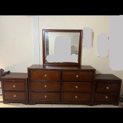 King Size Bed Frame And Bedroom Set Mirror Included 