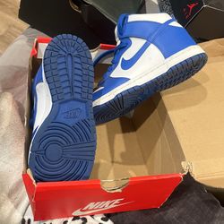 Kentucky Dunks Women Size 7 Or Youth 5.5 