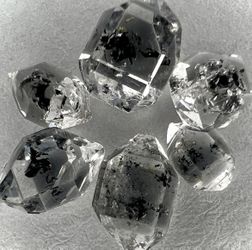 AAA+++erkimere Diamonds W Phantom inclusions
