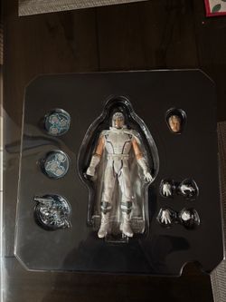 Mezco Magneto