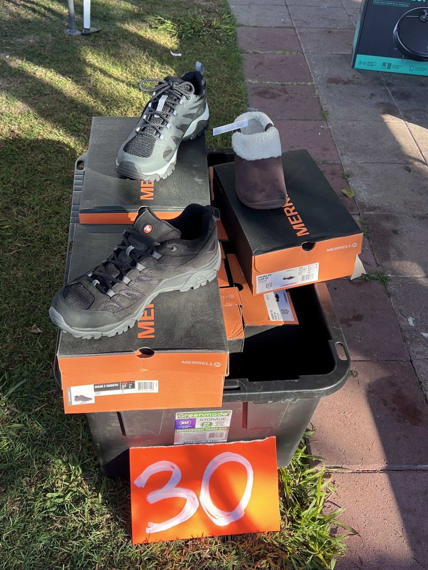 $30 Shoes Black Men Woman Slip On