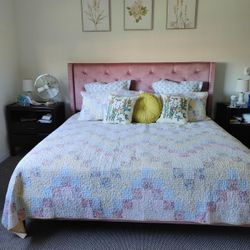 BED & MATTRESS KING SIZE (EXCELLENT CONDITION)