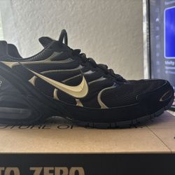 Men’s Nike Torch 4 Air Max