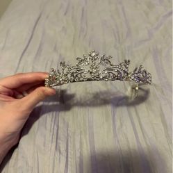Adult queen tiara crown for prom or parties/weddings
