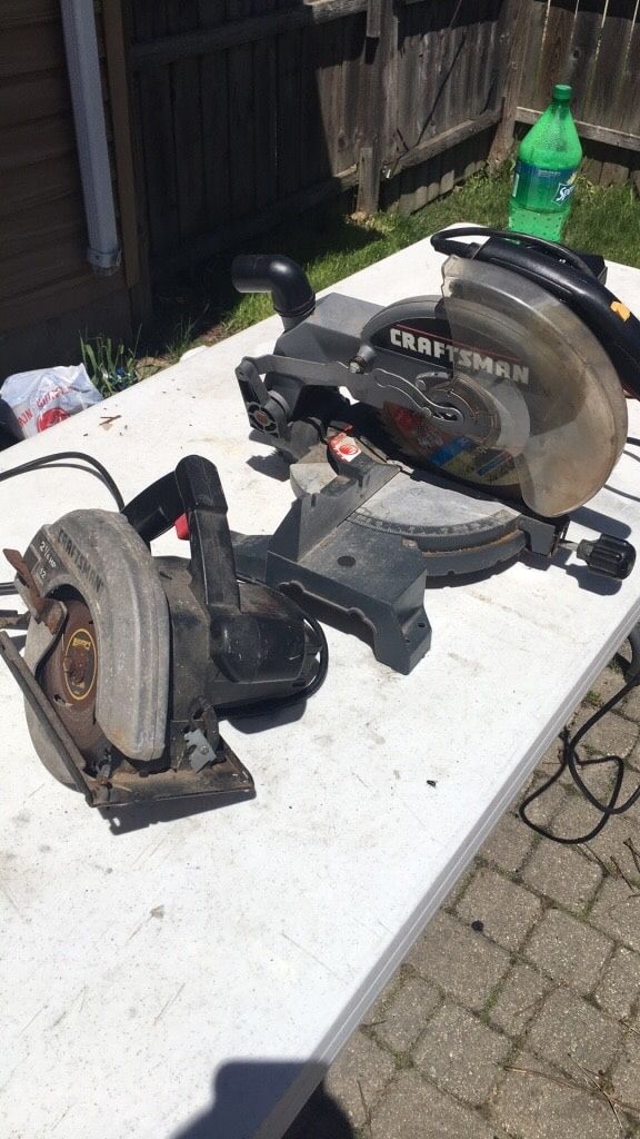 Craftsman Saw Table + 2 Saw Guns (PRICE NEGOTIABLE)
