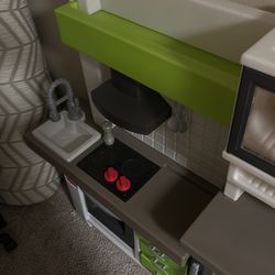 Kids Play Kitchen 