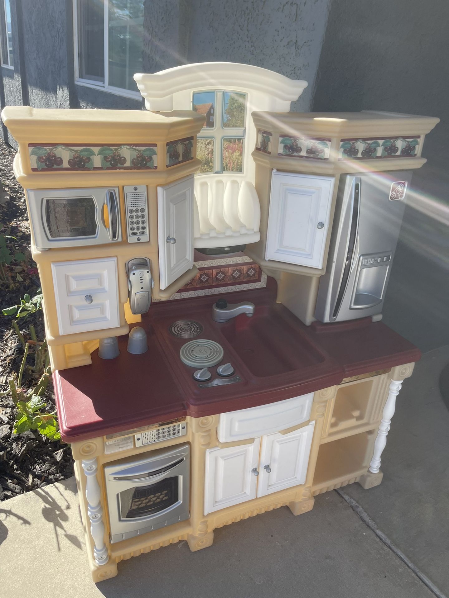 Kids Play Kitchen