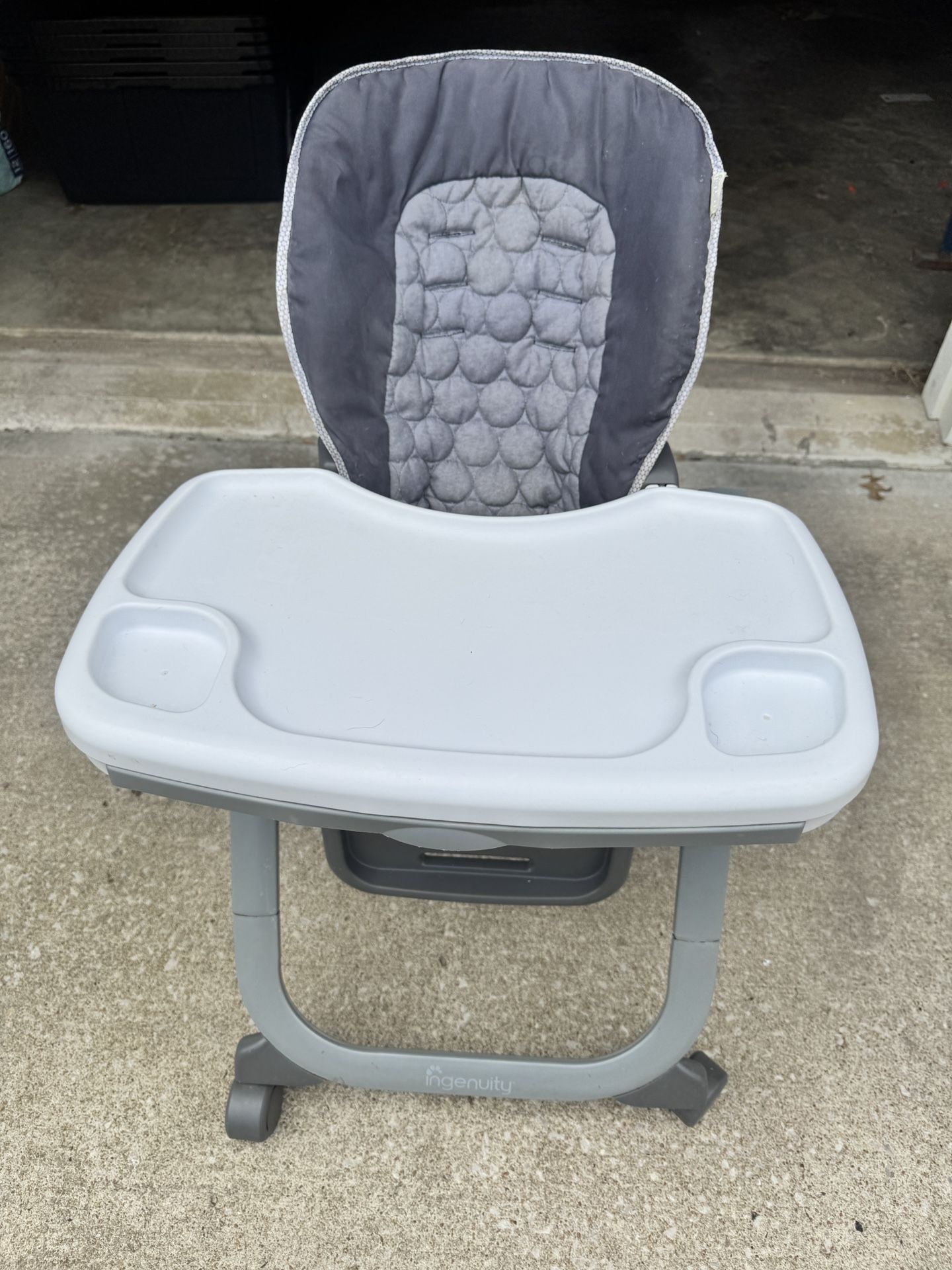 Baby/ Toddler High Chair - Great Condition