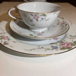 Tea Cups Set
