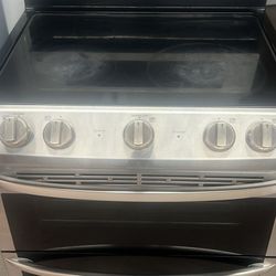 LG Electric Stove