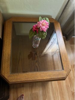 Oak end table
