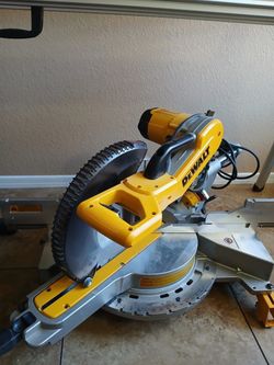 Dewalt 12” Double Bevel Sliding Compound Miter Saw