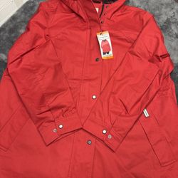 New Hunter Women’s Hooded Rain Jacket, brand new with tags! Sizes XL and XXL. 