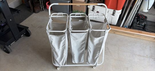 Laundry cart