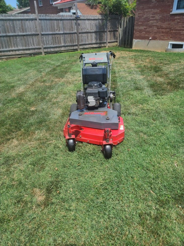 MTD PRO 32" Walk Behind Mower 13 Hp Kohler