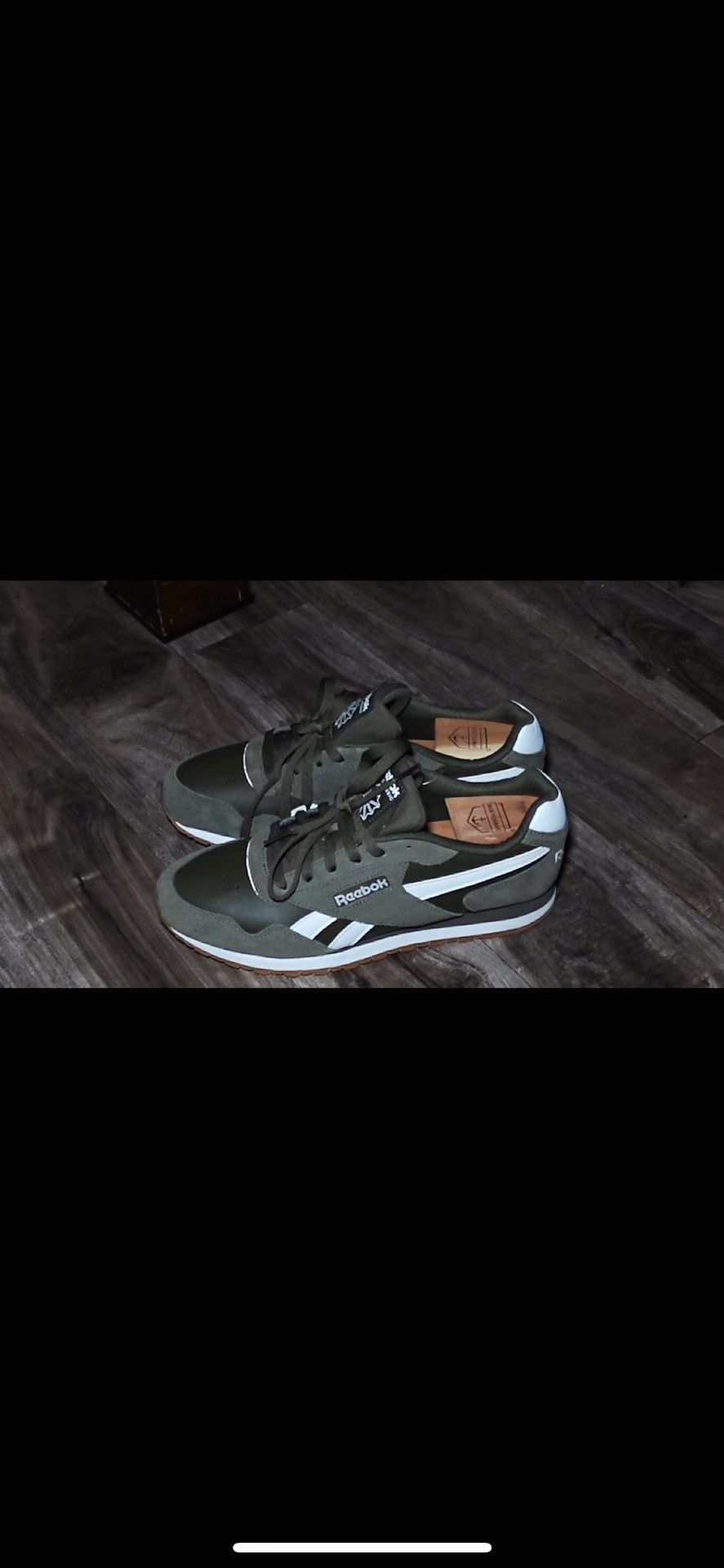 Reebok Classic Harman Run Men's Shoes Army Green/White/Gum dv4880