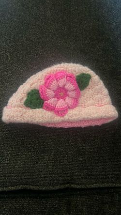 Tiny lil crocheted pink hat
