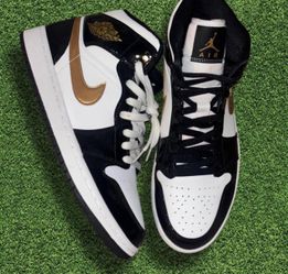 Nike Air Jordan 1 Mid SE