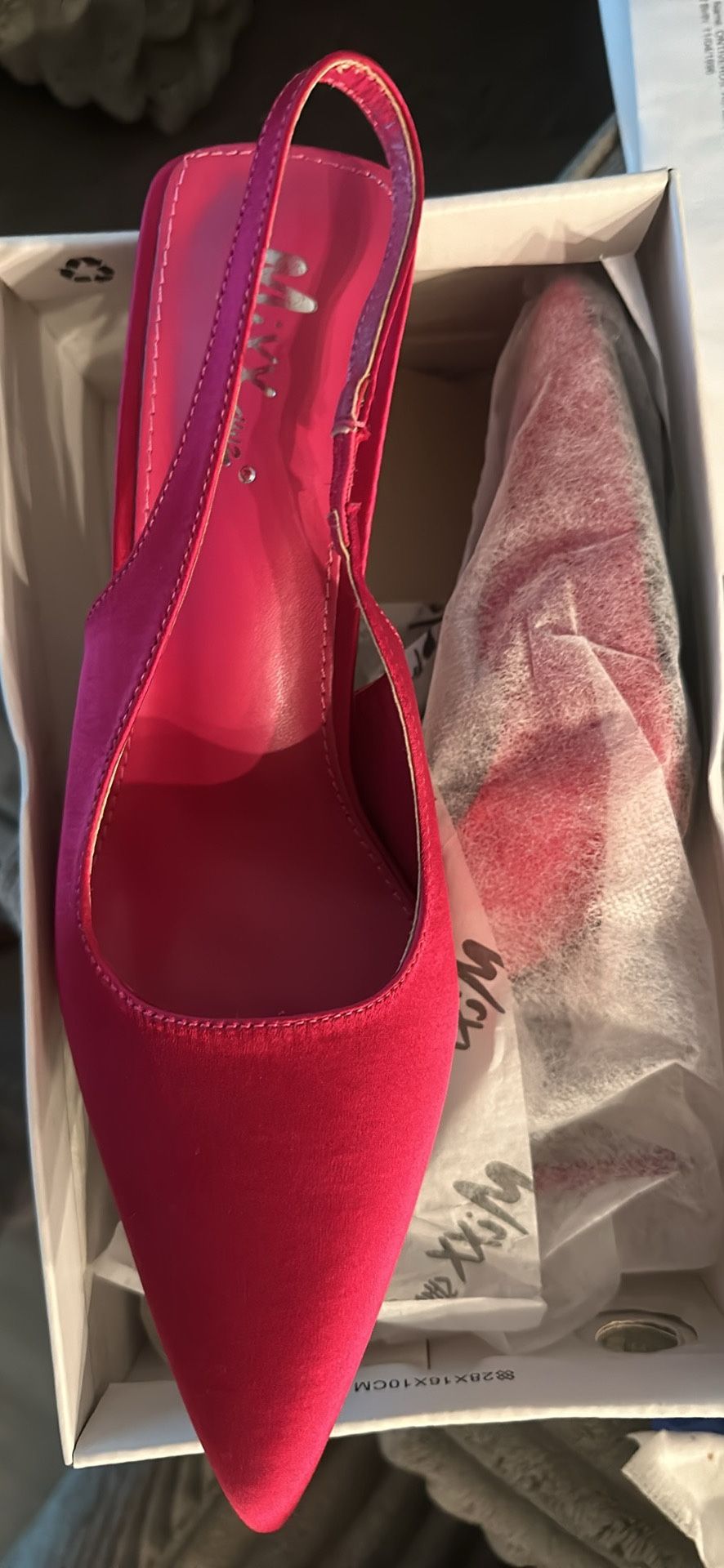 Heels SIZE 9