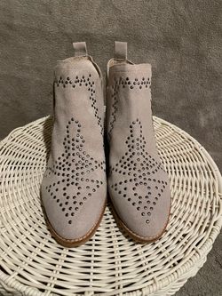 Women’s Sbicca Ankle Booties, Size 9