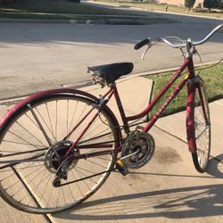 Vintage Schwinn 10 Speed Step thru 