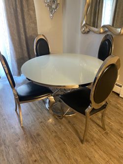 vendo   comedor  4 silla