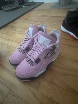 Assorted Jordans