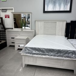 4pc Queen Bedroom Set 🔥 Take It Home With Only $50 Down 