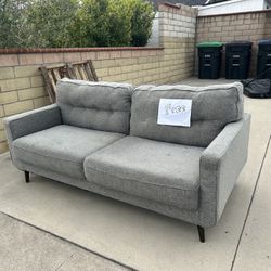 Free Sofa 