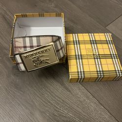 BURBERRY BELT SIZE 42