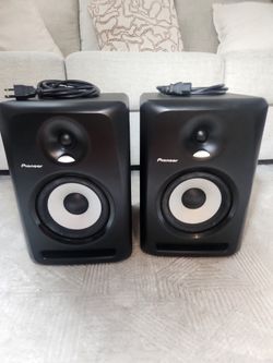 2 PIONEER MONITOR SPEAKERS