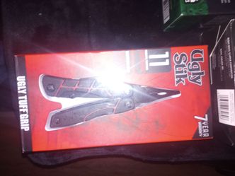 Ugly Stick 11 in 1 utility knife