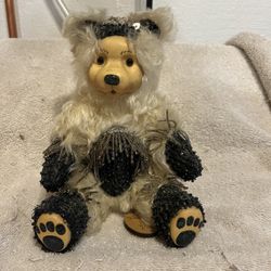 Robert Raikes Diamond April Birthday Bear 2001