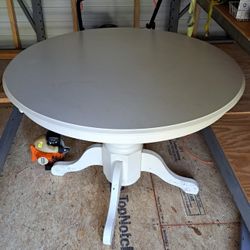 Nice Round Table 3.4 Ft W 2.6 Ft Tall 