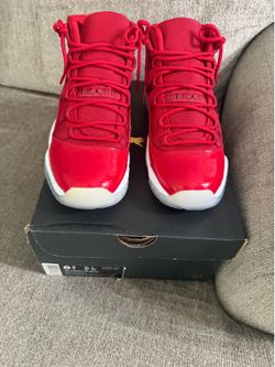 Air Jordan retro 11 size 6 1/2 Y