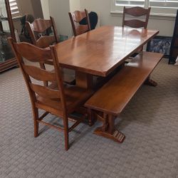Dining Room Table 