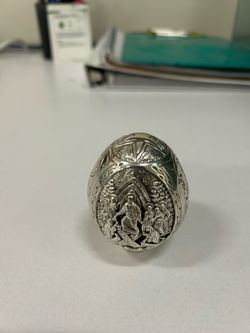 Silver egg with Jesus