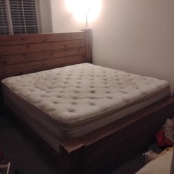 Corsicana Eastern King, Solid Pine Wood W/ Rustic Distressed Driftwood Finish 