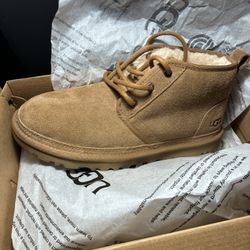 Uggs Chestnut 
